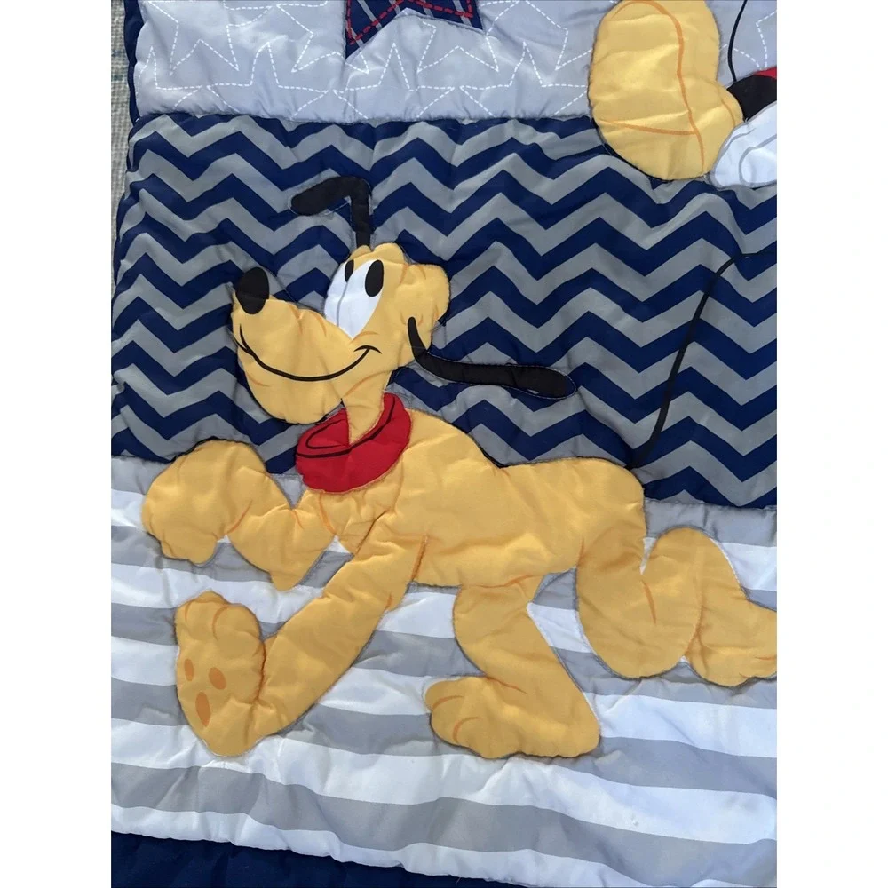 Disney‎ Mickey Mouse Toddler Boy Crib / Toddler Bed Comforter